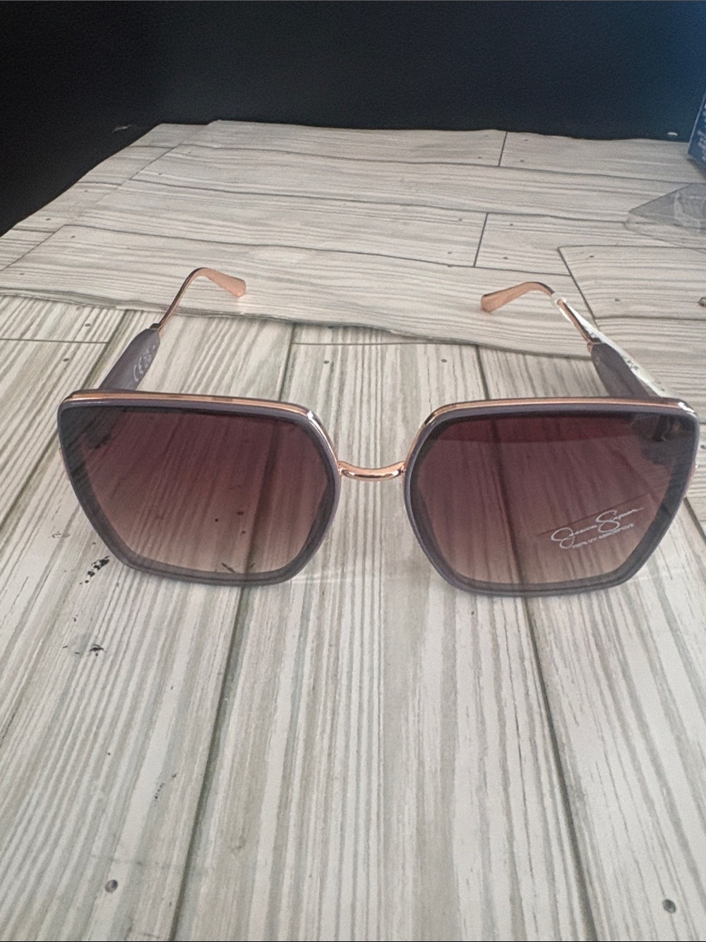 Jessica Simpson Stylish Square Gradient Sunglasses Purple Gold